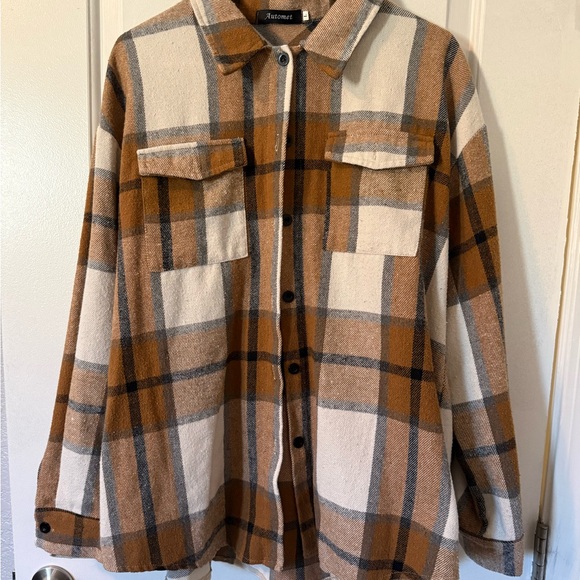 Plaid Button-Up Shacket - Picture 2 of 3